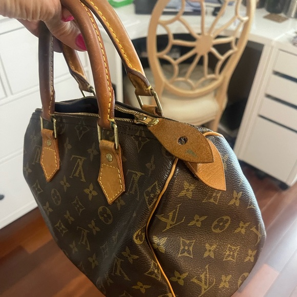 Authentic LV Speedy 25 in great condition, just how you see it in the pictures. - Picture 12 of 14